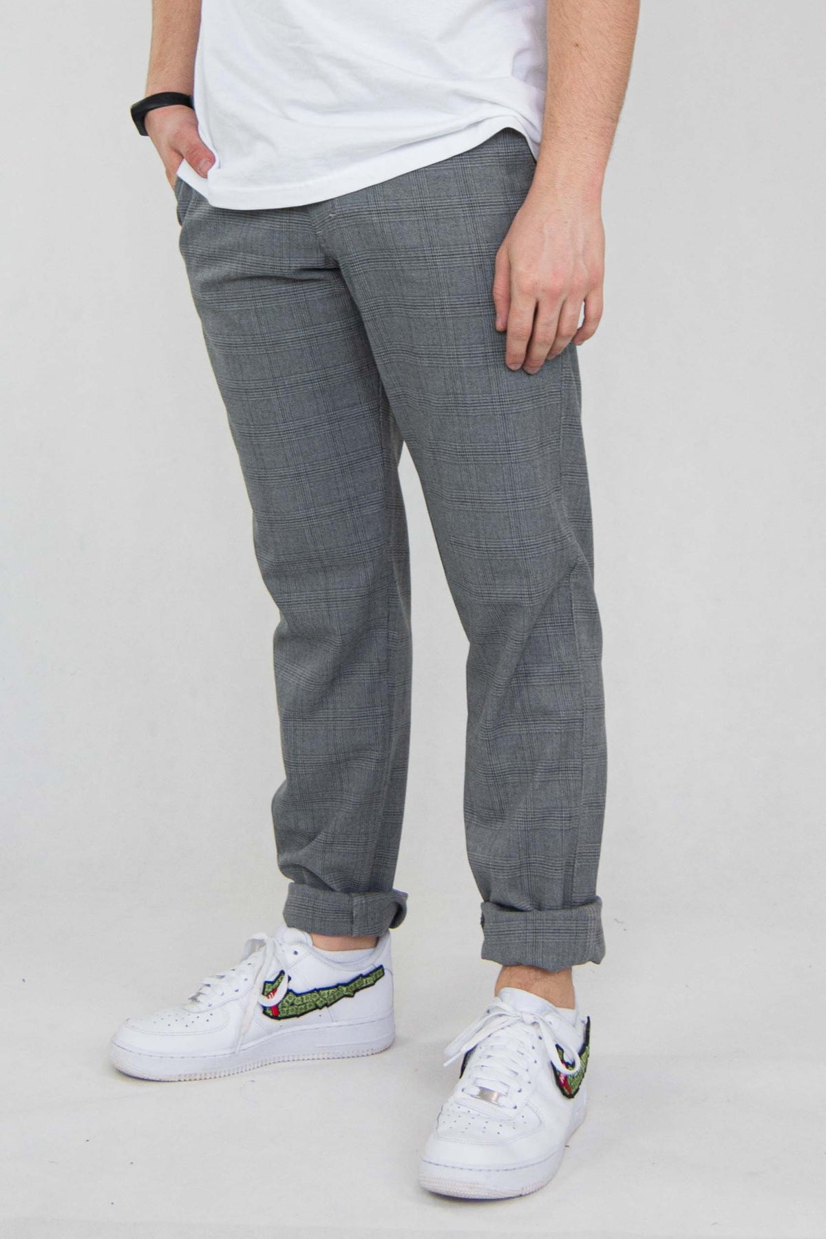 SPODNIE MĘSKIE CHINOS KRATKA PODWÓJNA JASNY SZARY VANKELJEANS® 090