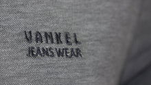 Załaduj obraz do przeglądarki galerii, KOSZULKA POLO SZARA VANKELJEANS®
