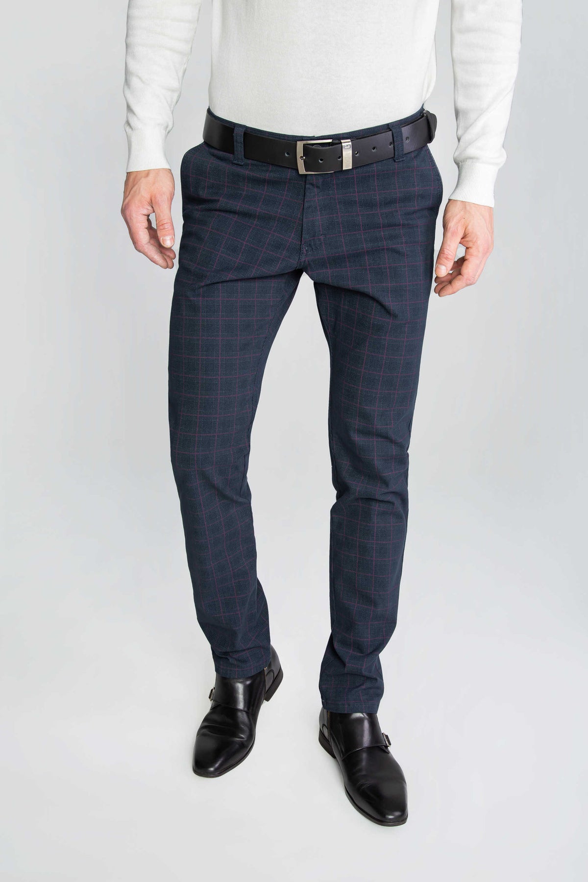 SPODNIE MĘSKIE CHINOS GRAFITOWE W FIOLETOWĄ KRATKĘ VANKELJEANS® 059