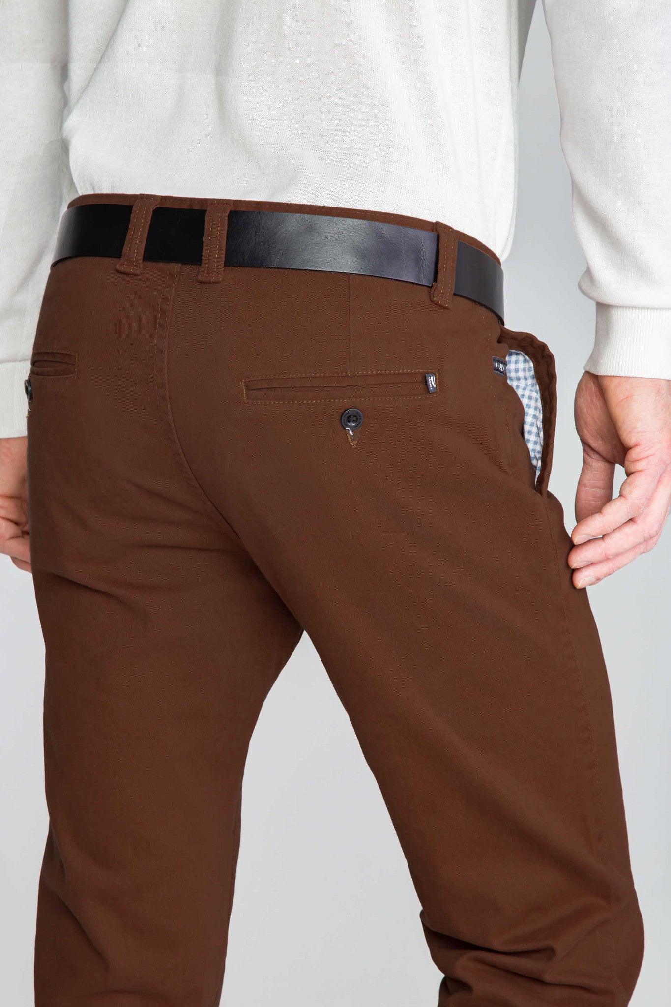 SPODNIE MĘSKIE CHINOS BRĄZOWE VANKELJEANS® 605D