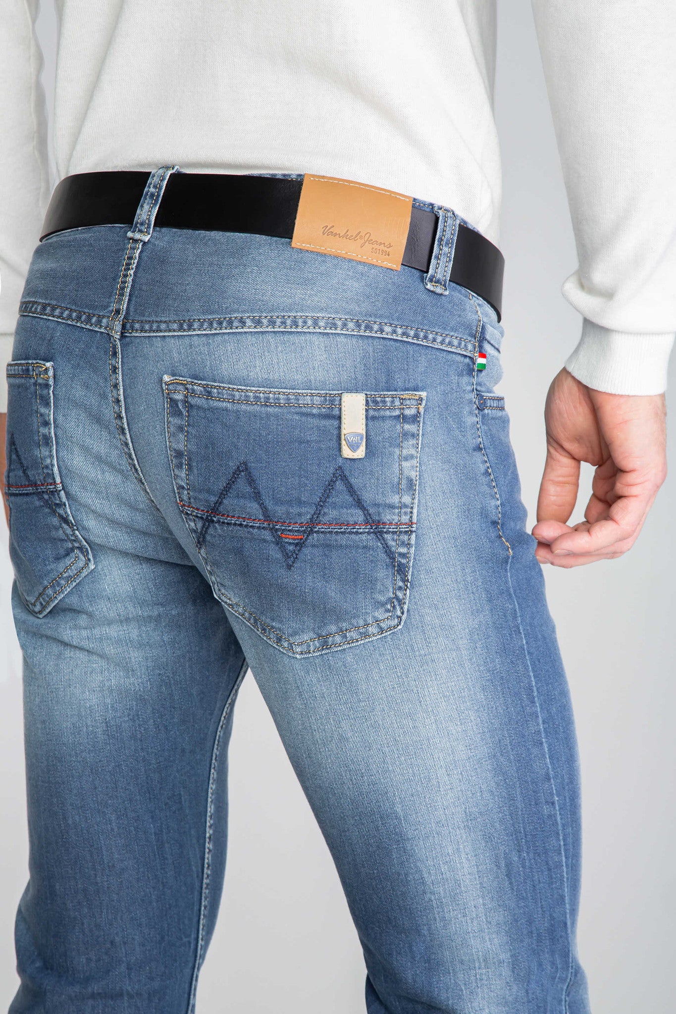 SPODNIE MĘSKIE JEANS WŁOSKIE Z CZERWONĄ WSTAWKĄ VANKELJEANS® 015